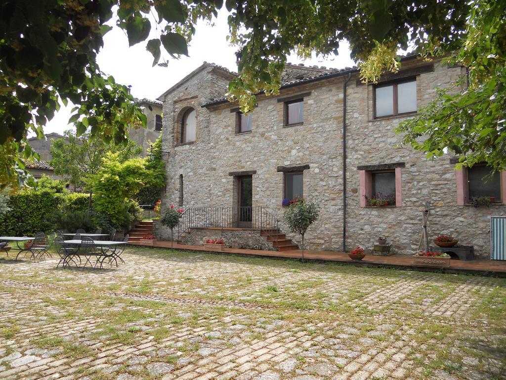 Il Giardino Degli Ulivi Villa Castelraimondo Dış mekan fotoğraf