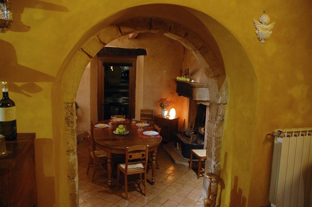 Il Giardino Degli Ulivi Villa Castelraimondo Dış mekan fotoğraf